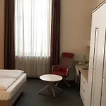 Hotel Gaestehaus Am Ukb