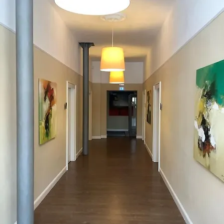 Hotel Gaestehaus Am Ukb 3*