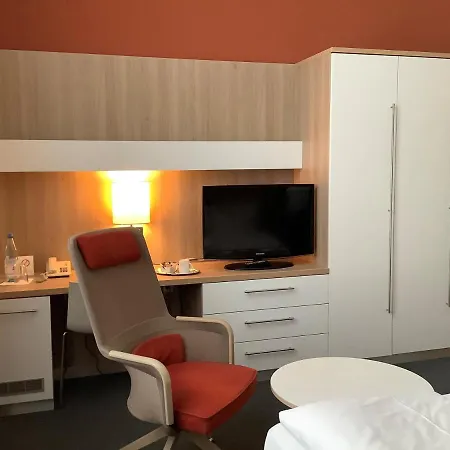 Gaestehaus Am Ukb Otel 3*